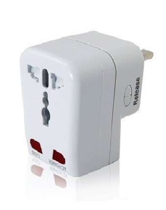 universal travel adapter